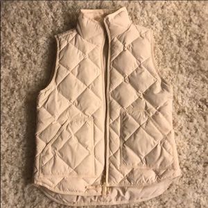 J Crew size small ivory quilted vest